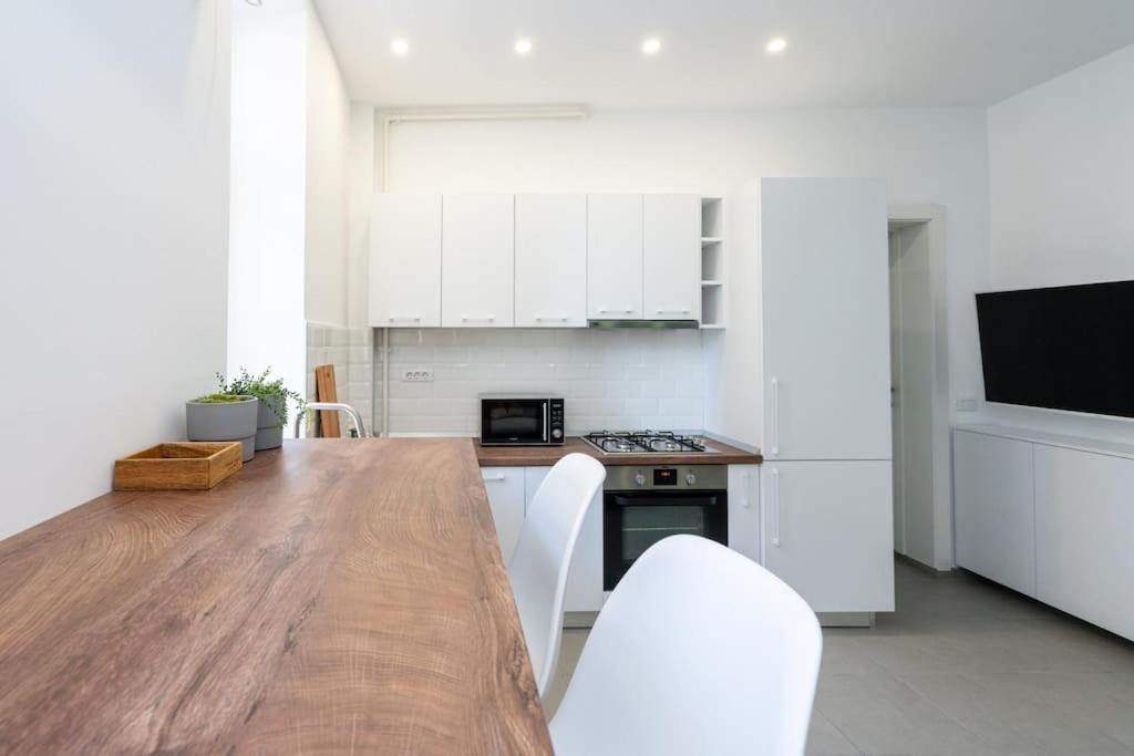 Holiday Vibe - 2R Apartment In Piata Romana 布加勒斯特 外观 照片